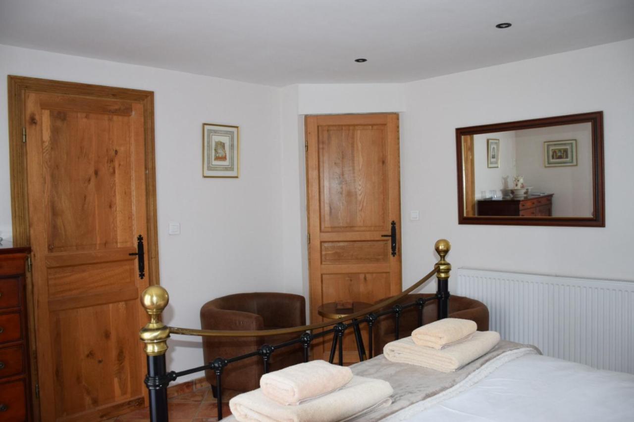 Bed and Breakfast Libellule Coussac-Bonneval Esterno foto